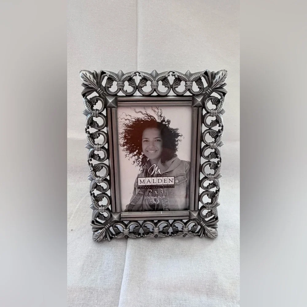 Malden Decorative silver ornate Photo Frame 2”x3” photo
